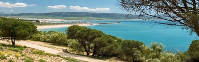 Bahía y entorno natural junto a Barbate